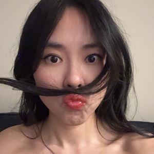 辣妹子小匪头像