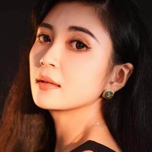 思雨探房头像