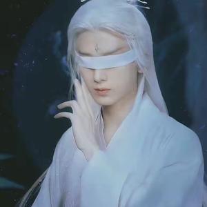 梦月宝子头像