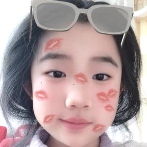 小念爱玩泥头像