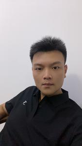 雨辰时尚女装小柜头像