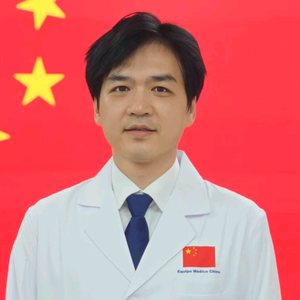麦伟华医生头像