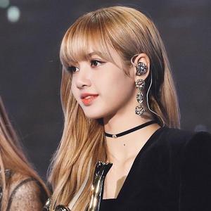 Lisa爱豆头像
