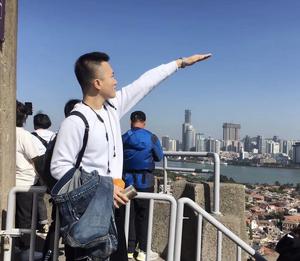 于老师说车头像