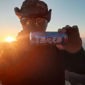 杰哥在青岛头像