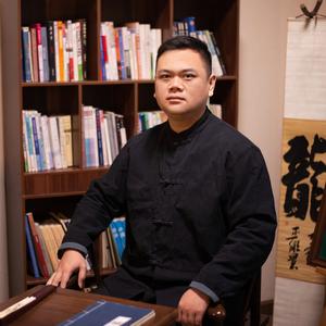 大龙传递正能量头像