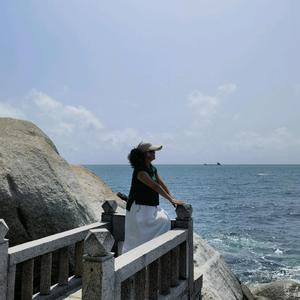 海上明月头像