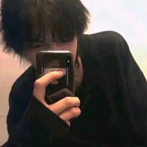 潮男的暗区生活头像