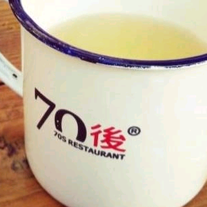 王哪跑亚头像