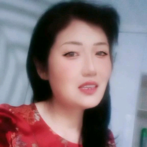 彩云5m7K头像