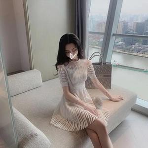 睿智根河0R头像