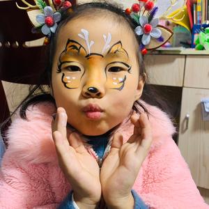 小何彩绘+彩妆（晚8：30直播教学）头像