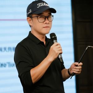 奔放的铁蛋说美妆头像
