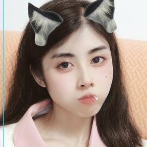 小李爱追剧头像