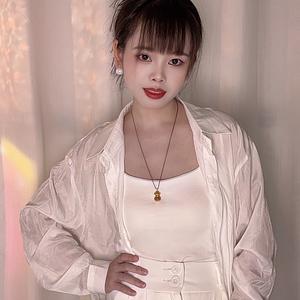 KMY衫个衣小个子女装头像
