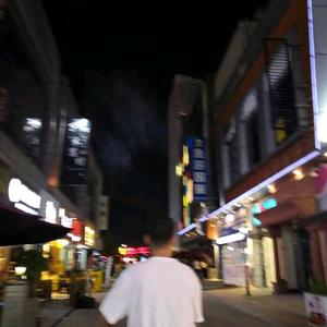 盛新烟酒头像