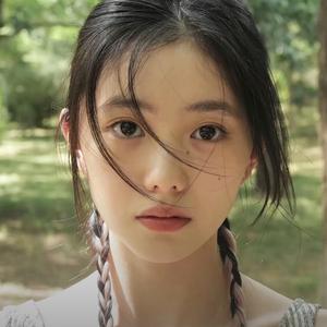 小鱼追剧头像