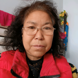 莲姐爱唱歌头像