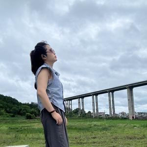 花垣80后芳子头像