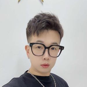 BJAJ2119头像