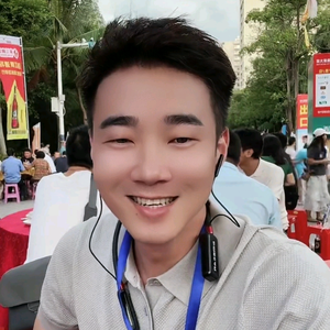 欧阳锋南方小火鸡头像