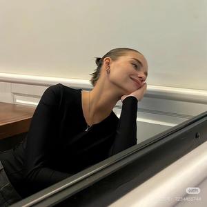 小胖June头像