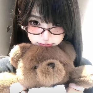 蟑螂日记头像