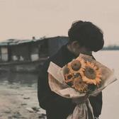 是Tong呐头像