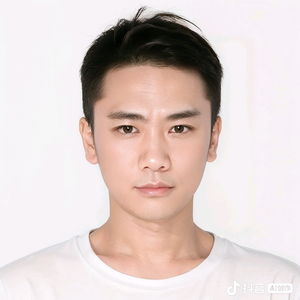 以辉同在头像