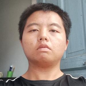 红色的吉头像