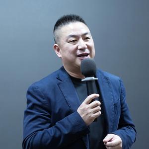亮哥发现好设计头像