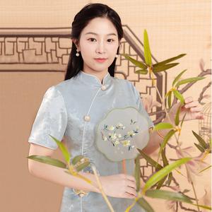 牛牛妈妈头像