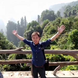 张家界推荐官晨晨头像