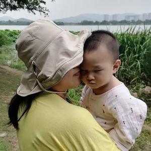 江苏小树仔头像
