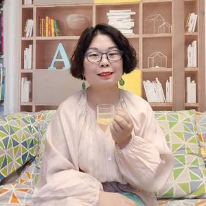 养老人小肉墩李娟头像