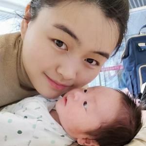 滚雪球女士头像