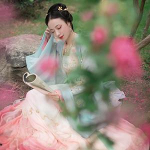 凤婷萱文化头像
