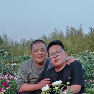 老何白话头像