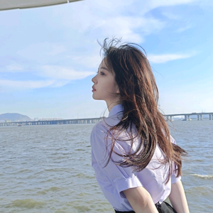 是君呀头像