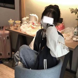 . 劫 月头像