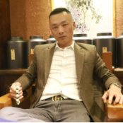 云仓东水头像