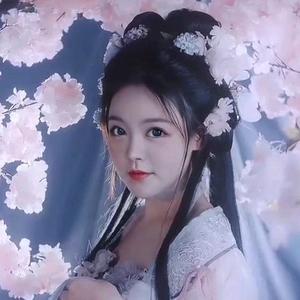 鹿鹿Chloe头像