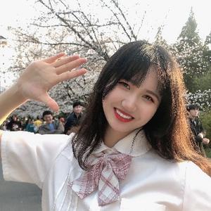 不秃头少女林然头像