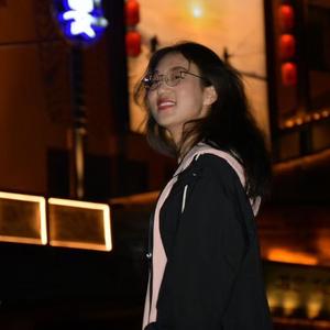 吃货小龙女头像