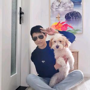 幸运的Jun骏头像