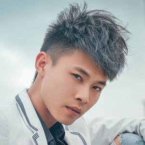 广西大网红许华升头像