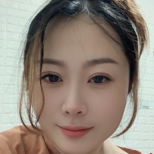 会开车的小莉头像