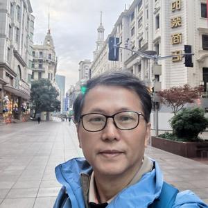 伟明1x7F头像