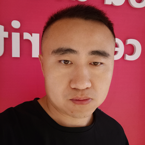 天伟论天下头像