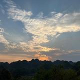 远风远峰头像